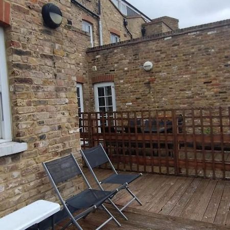 Quiet And Cozy 2 Seperate Bedrooms And 2 Bathroom With Terrace Londres Extérieur photo
