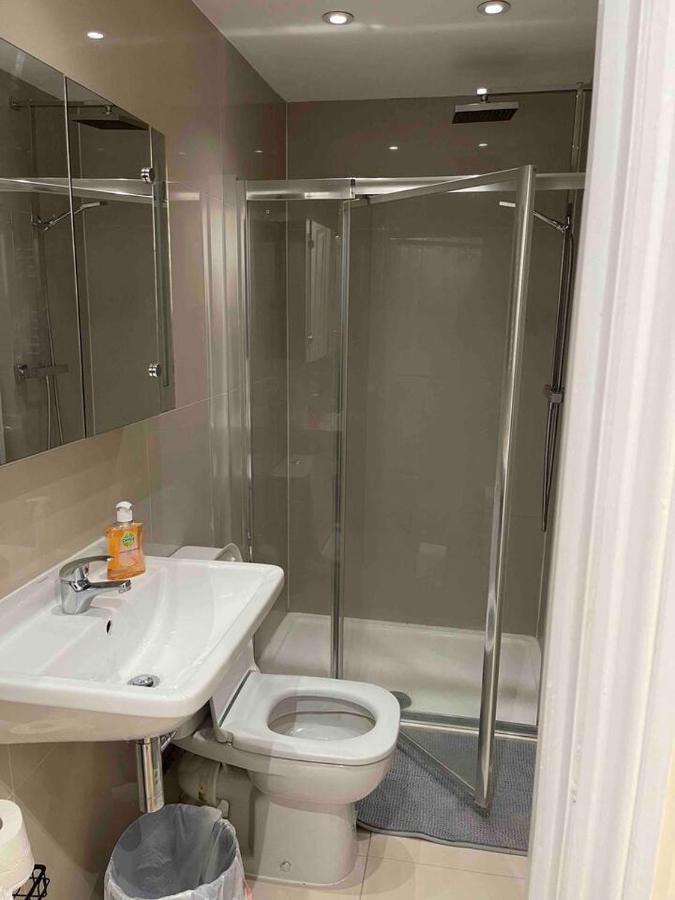 Quiet And Cozy 2 Seperate Bedrooms And 2 Bathroom With Terrace Londres Extérieur photo