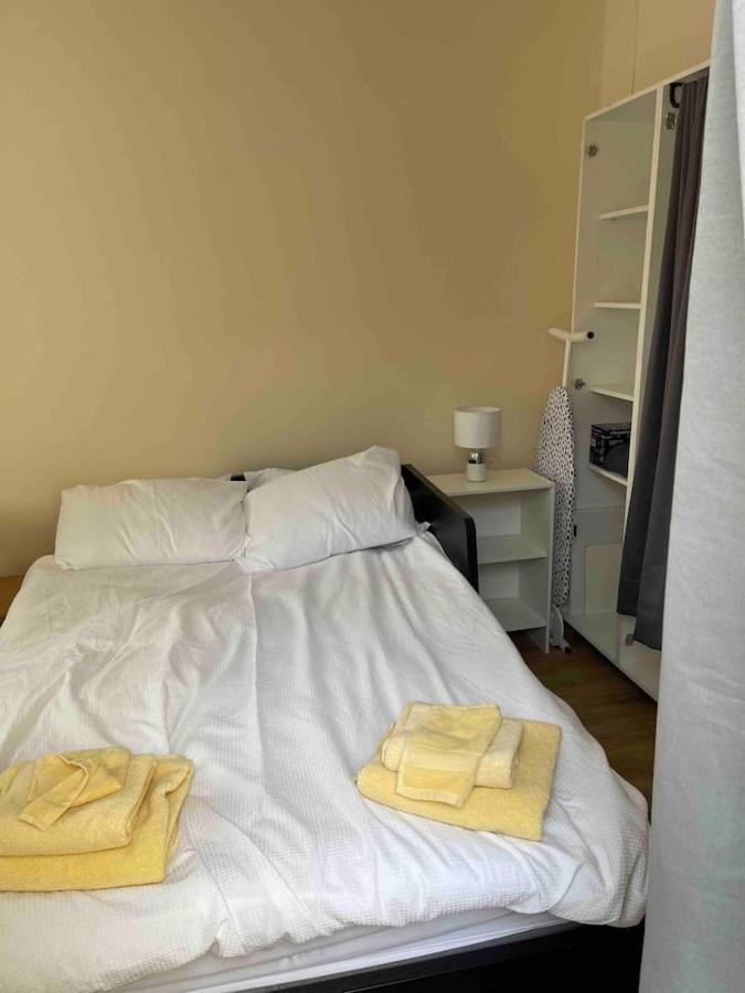 Quiet And Cozy 2 Seperate Bedrooms And 2 Bathroom With Terrace Londres Extérieur photo