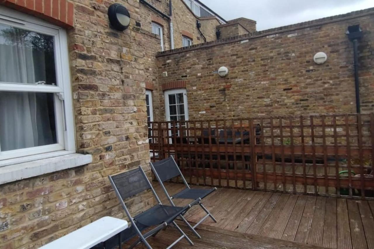 Quiet And Cozy 2 Seperate Bedrooms And 2 Bathroom With Terrace Londres Extérieur photo